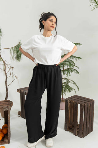 Essential White Crew Neck T-Shirt – Women's Everyday Cotton Tee