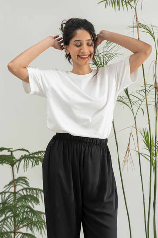 Essential White Crew Neck T-Shirt – Women's Everyday Cotton Tee