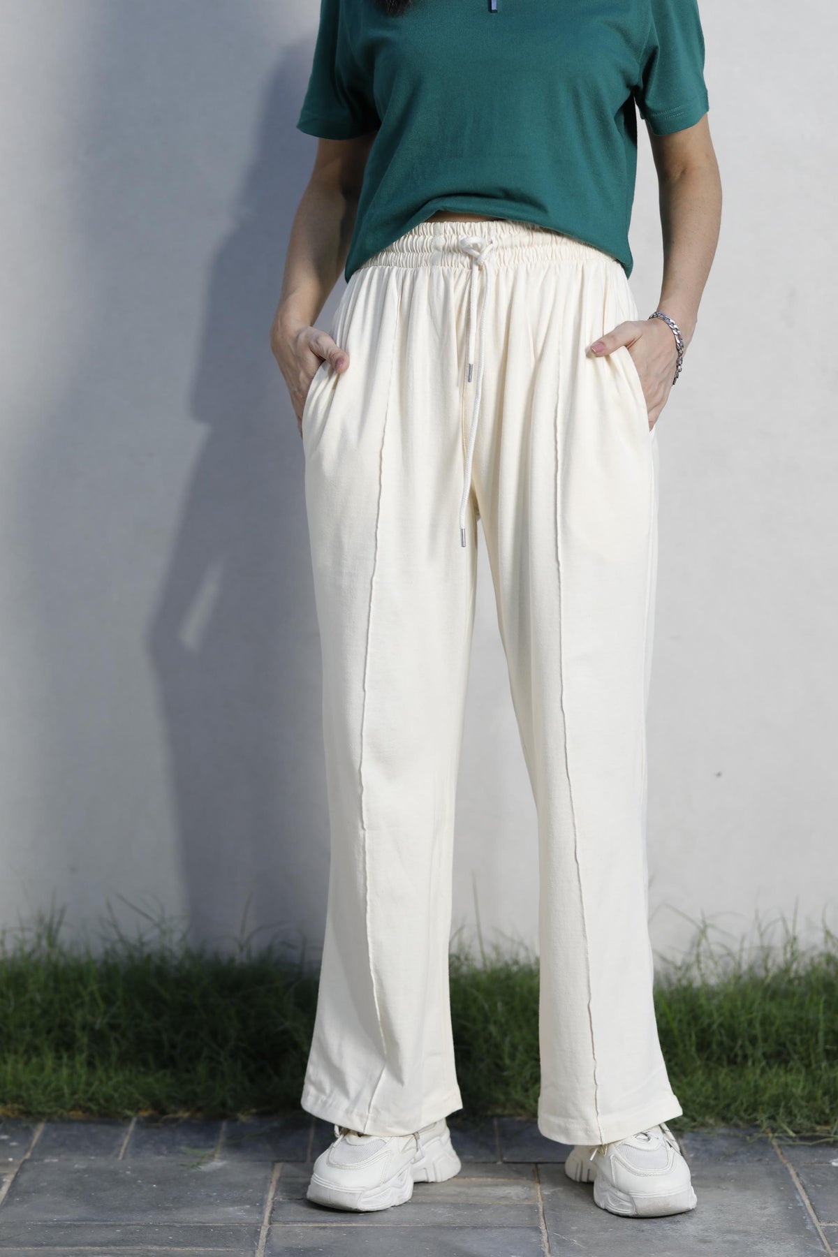 Comfortable Wide-Leg Trousers – Beige